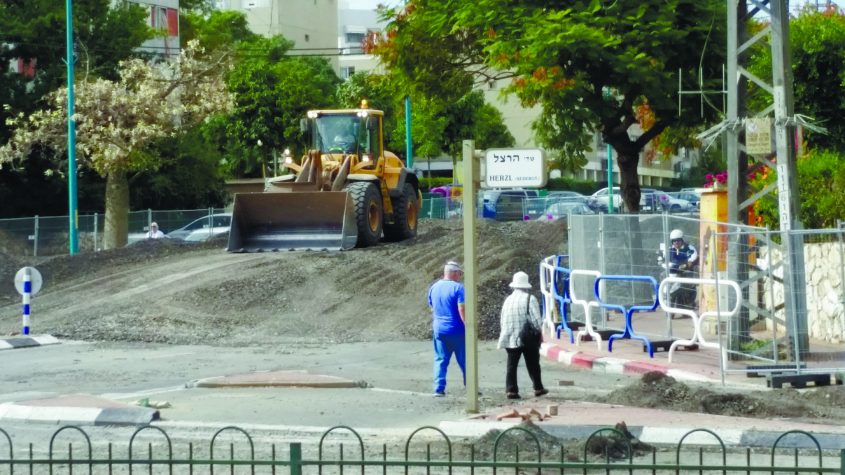 עבודות בכביש באשדוד. צילום: דור גפני