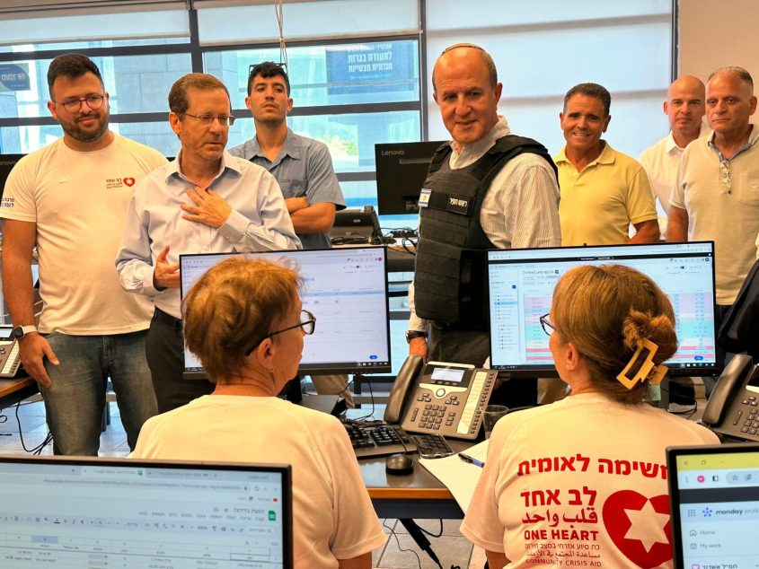 הנשיא הרצוג באשדוד