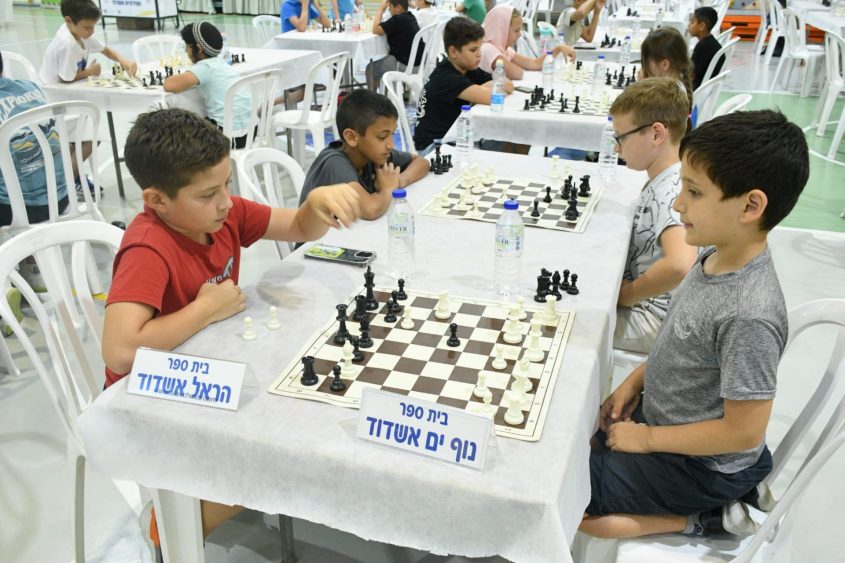 טורניר משחקי חשיבה. צילום: מנהל החינוך אשדוד-אגף חטיבה צעירה