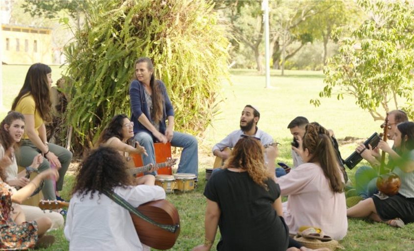 סטודנטים בבה"ס מזמור. צילום: מזמור