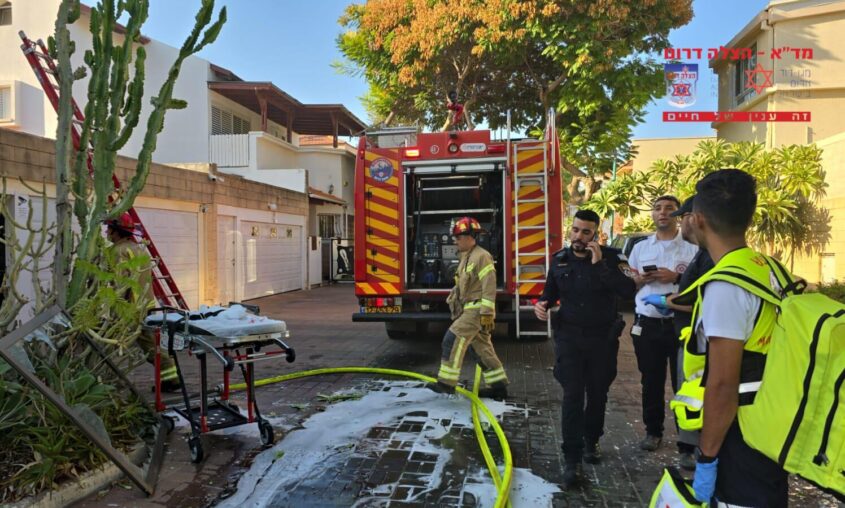 זירת השריפה ברחוב נתן הנביא. צילום: מד"א הצלה דרום