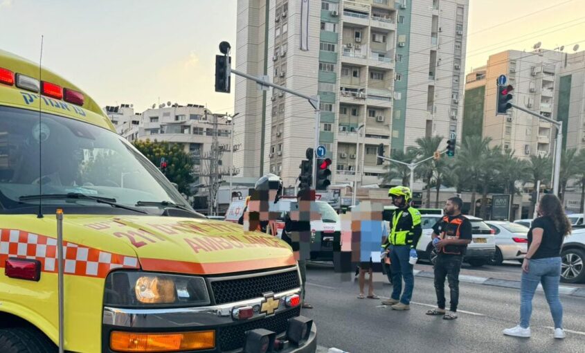 זירת התאונה בשד' בני ברית. צילום: תיעוד מבצעי מד"א